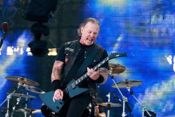 James Hetfield enters rehab