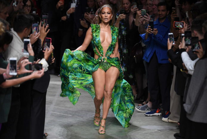 Jennifer Lopez in green dress