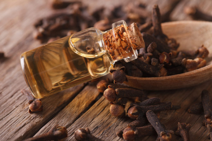 clove oil for skin