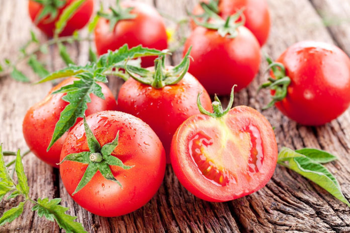 benefits of tomato for skincare