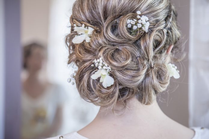 Bridesmaids’ Hairstyles