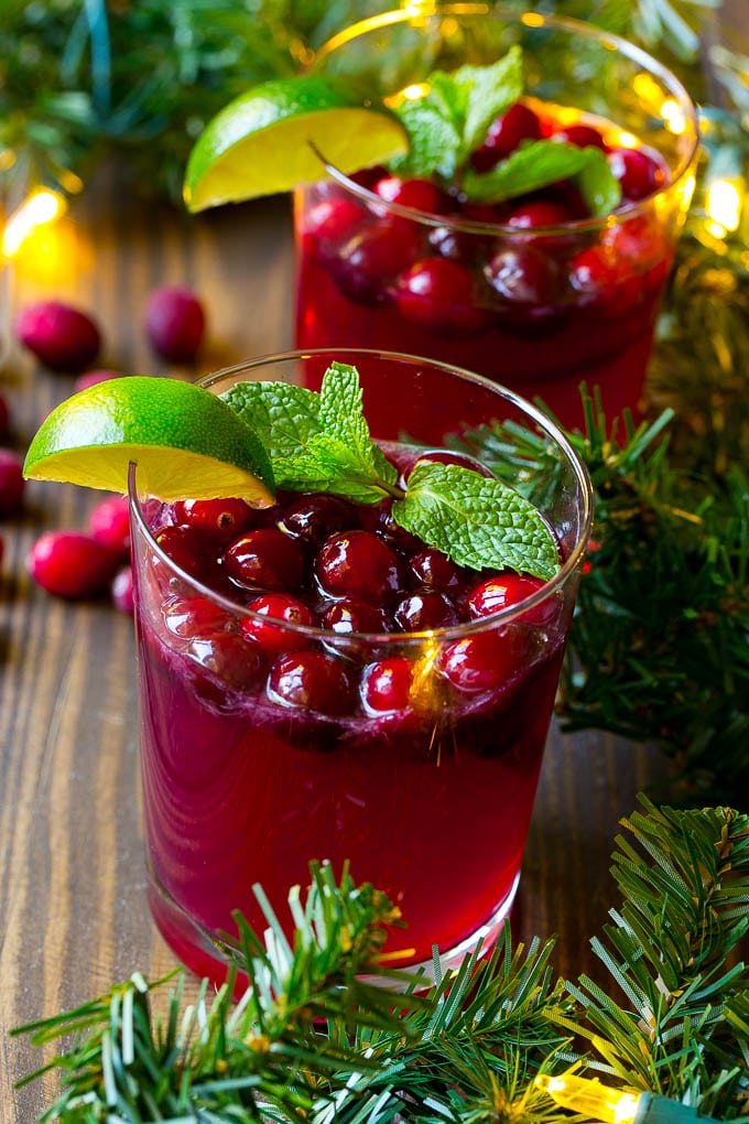 3 Easy Christmas Cocktails- Holiday Party Drinks Recipes - A Best Fashion
