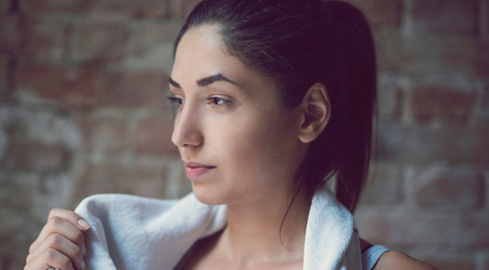 how to prevent post workout acne, gym skincare routine