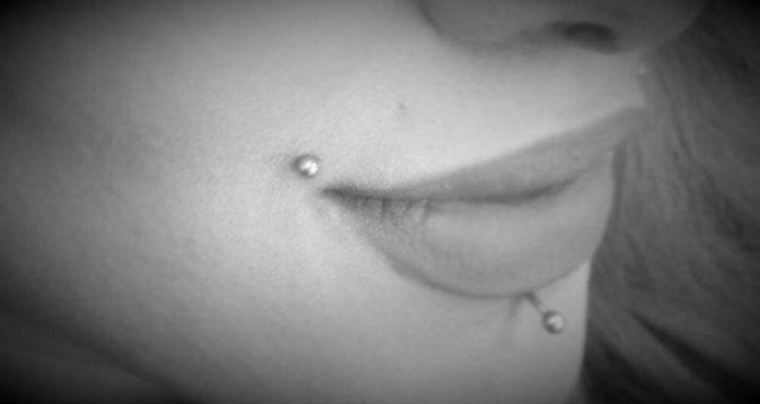 Vad är Dahlia (Joker) Piercing?