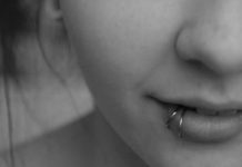 spider bites lip piercing
