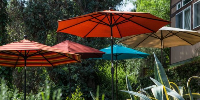 How to Choose the Best Umbrella for Your Patio