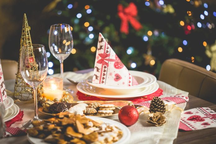 Christmas table decorating ideas