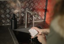 dish wash scrubber