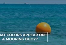 What Colors Appear on a Mooring Buoy?