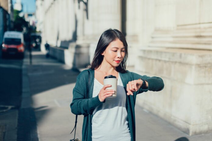 How many steps in a mile for a woman to lose some weight?