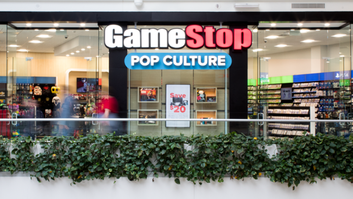 WHAT TIME DOES GAMESTOP CLOSE?