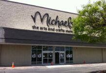 IS MICHAELS OPEN TODAY
