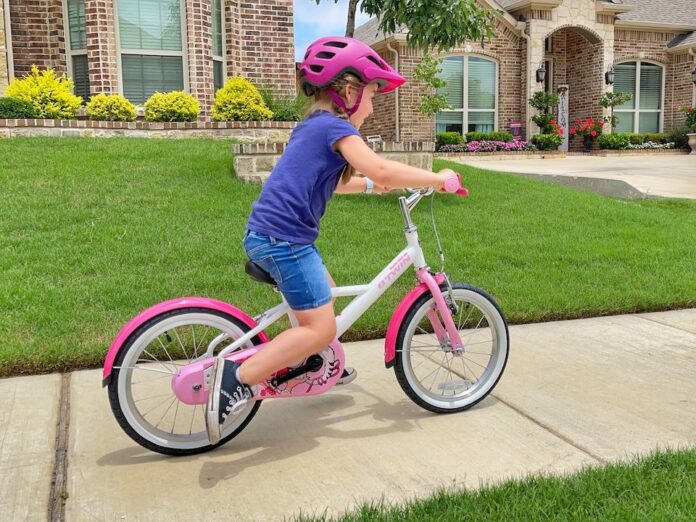 How to motivate children to start cycling