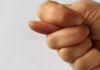 Chinese middle finger