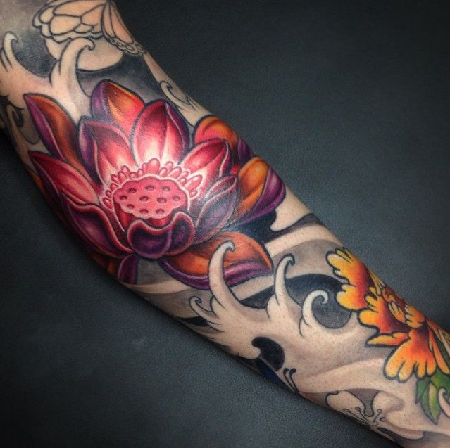 The lotus yakuza tattoo