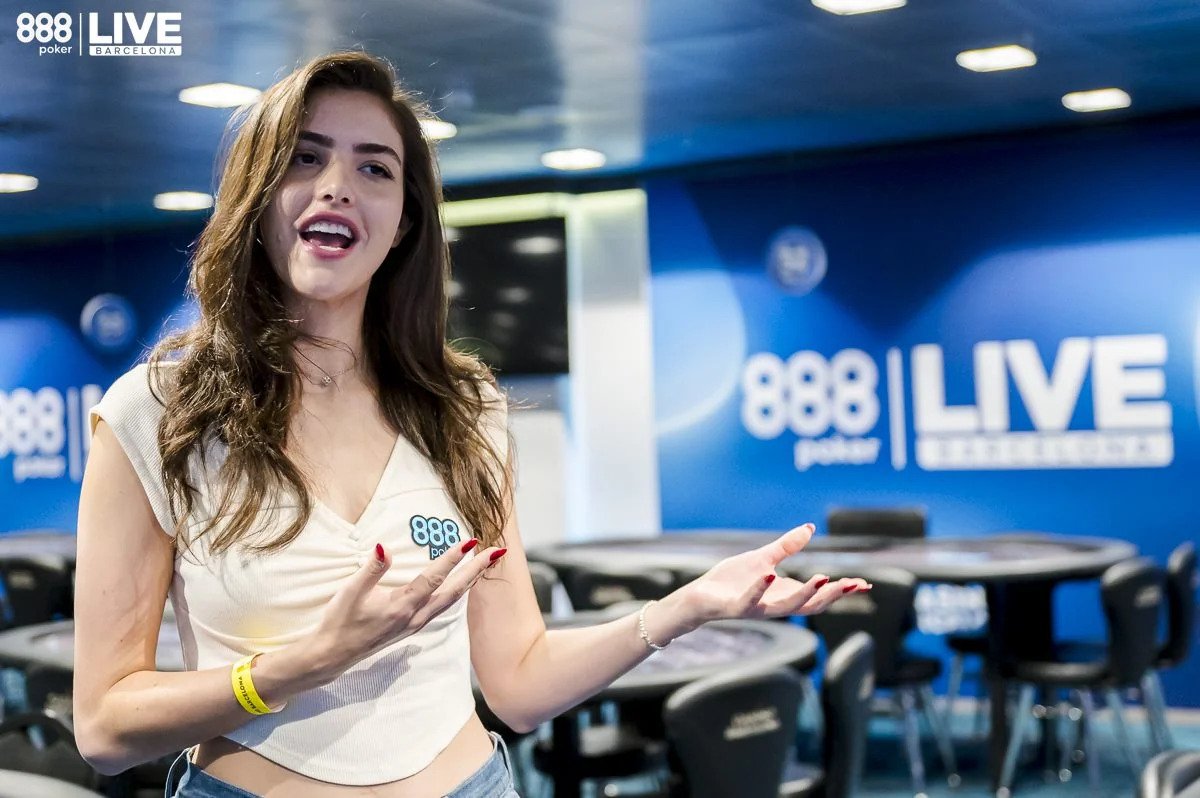 Alexandra Botez & 888poker Ambassadors Make Day 2 of Main Event